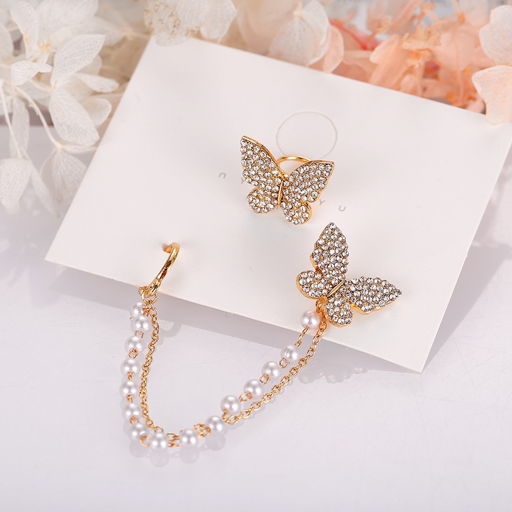 New cross-border full-diamond butterfly stud earrings, creative and simple imitation pearl chain ear clips, fashionable dot diamond earrings 2-piece set Application Scenario