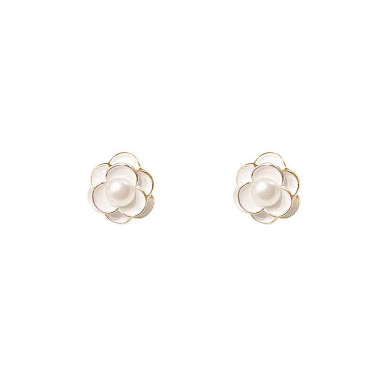 French retro camellia pearl earrings, 2025 new style, trendy and elegant, high-end, niche design stud earrings Item Picture