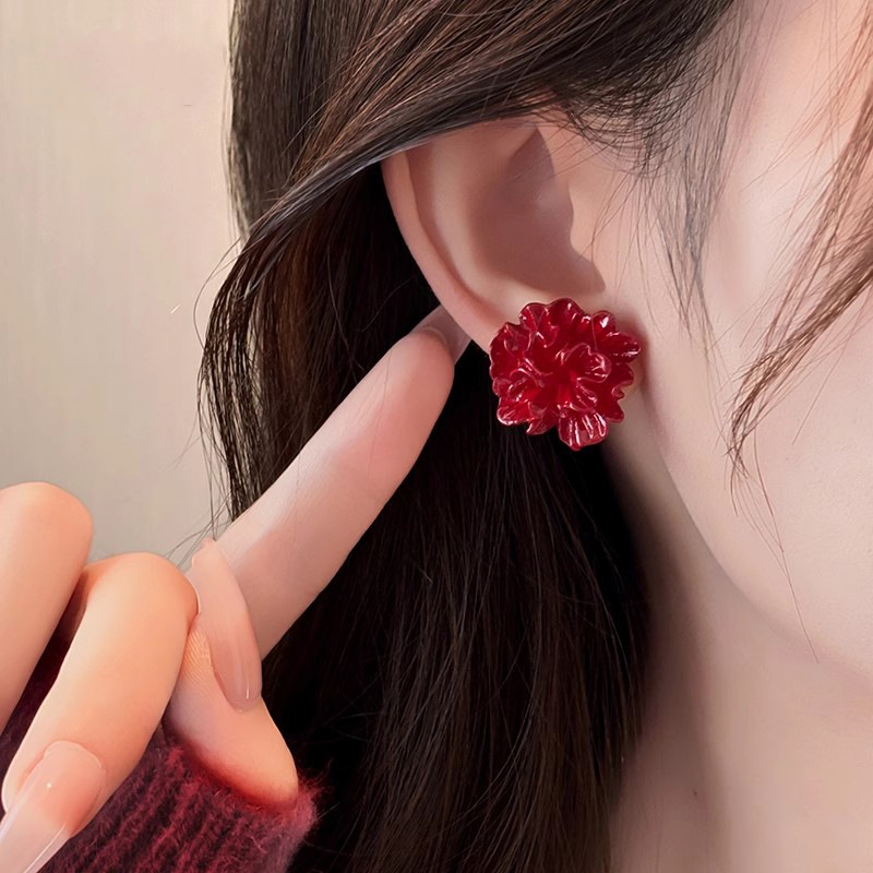 Ankela Red pleated flower stud earrings for women, retro, niche, light luxury and high-end style, unique Hong Kong style earrings full figure