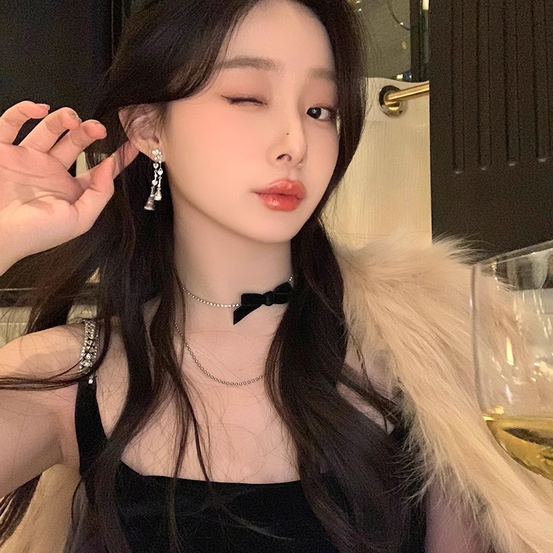 Korean version diamond-encrusted heart zirconium stud earrings, women's teardrop long tassel earrings, women's light luxury, niche and high-end earrings details Picture