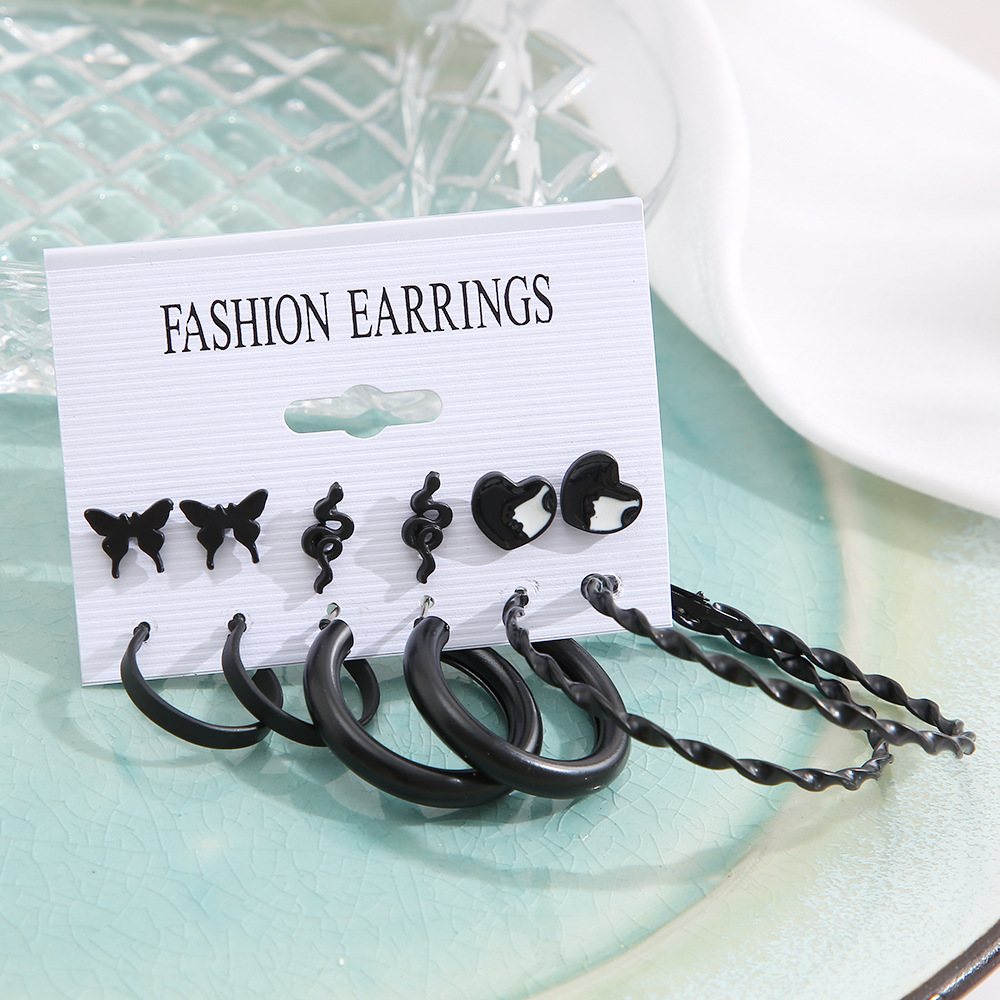 Wholesale of cross-border fashionable geometric butterfly and snake-shaped earrings, heart-shaped alloy earrings, and personalized and elegant women's earrings from Europe and America Specification drawing