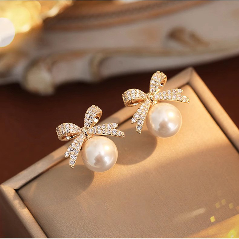 S925 Silver Needle French Retro Full diamond bow pearl stud earrings, light luxury niche design, high-end feel earrings wholesale details Picture