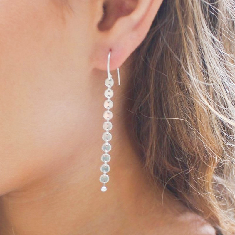 European and American cross-border accessories, fashionable, light luxury and niche earrings, women's metal small round pieces, smooth round piece tassel earrings details Picture