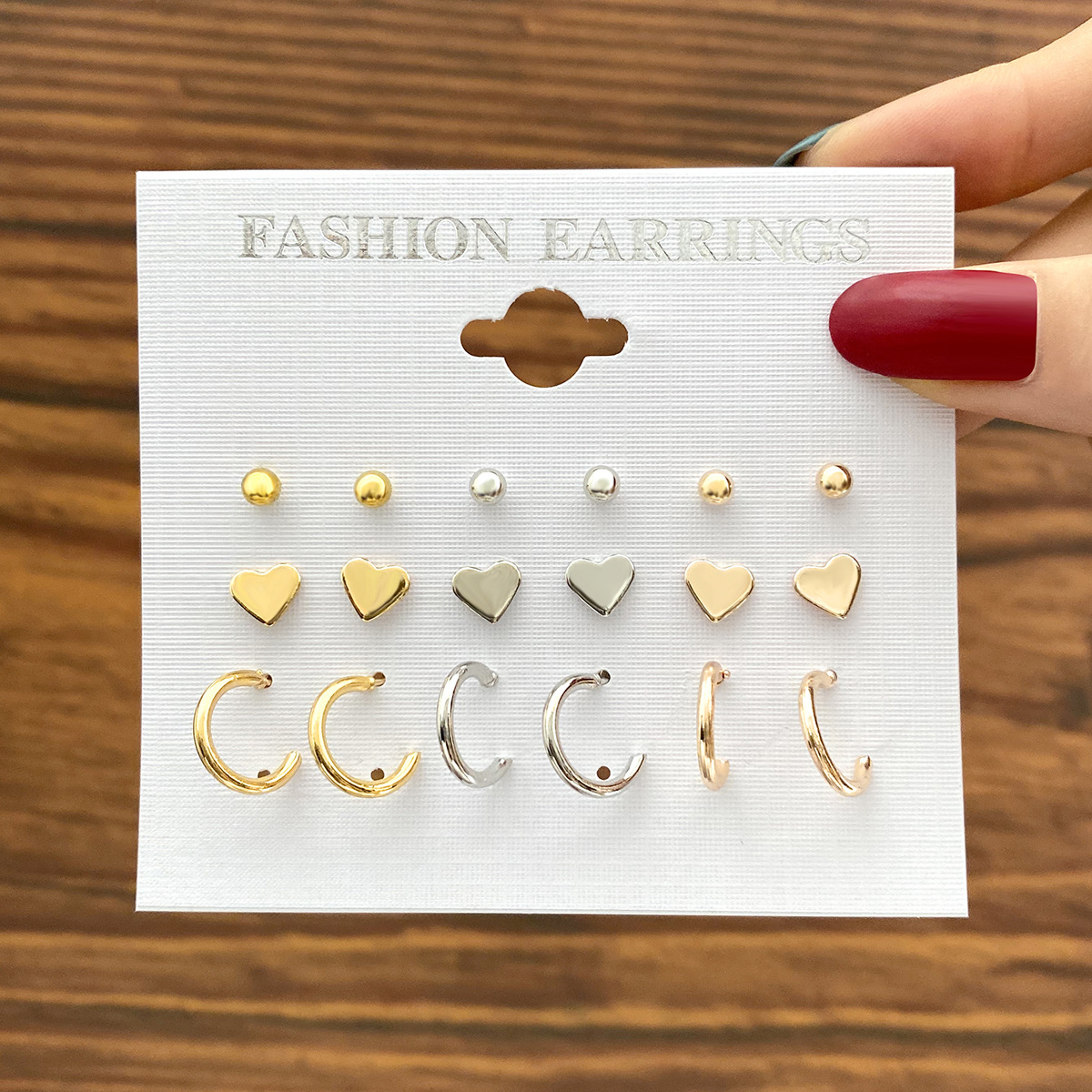 New European and American foreign trade earrings, creative heart-shaped stud earrings, women's ins style earrings, stud earrings, simple ear ring set 9-piece set full figure