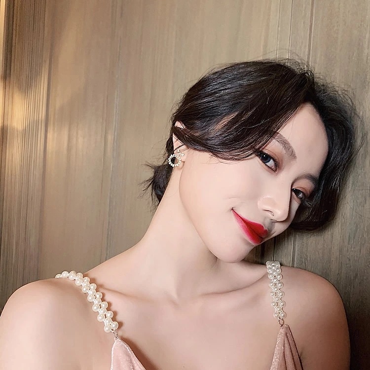S925 Silver Needle Sweet and Fashionable circle pearl bow Tie Earrings, Korean-style bow tie small and versatile ears Specification drawing