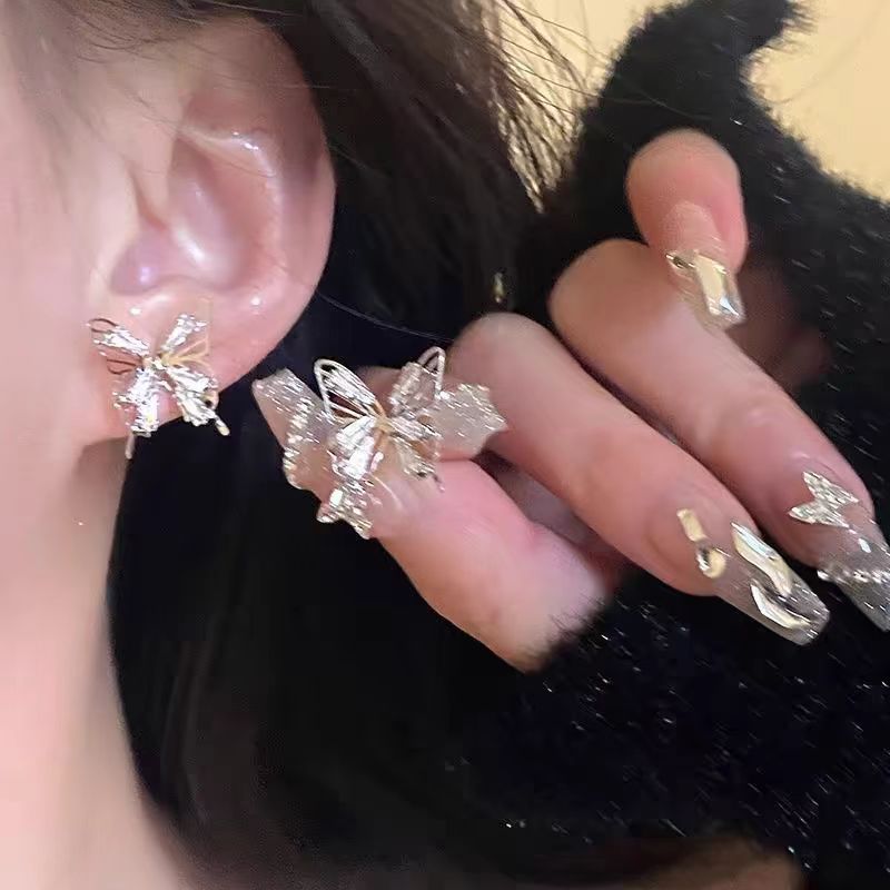 925 Silver needle butterfly Stud earrings for women, super fairy-like French hollow zirconia earrings, exquisite and high-end ear clips and earrings full figure