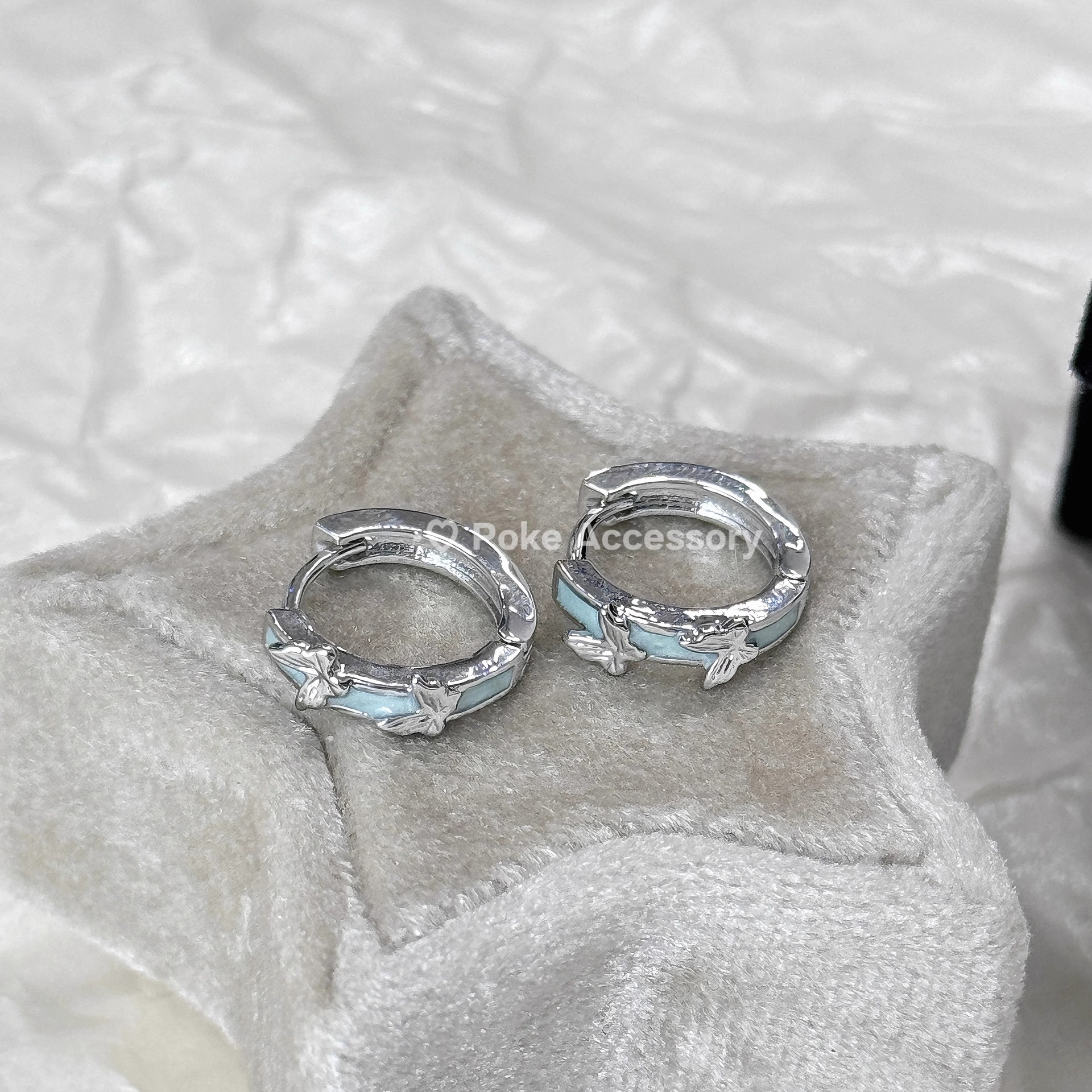 Mint green glazed butterfly earrings, a new Chinese-style ear stud and ear buckle with a light luxury and high-end feel for women. Unique and niche ear rings and earrings details Picture