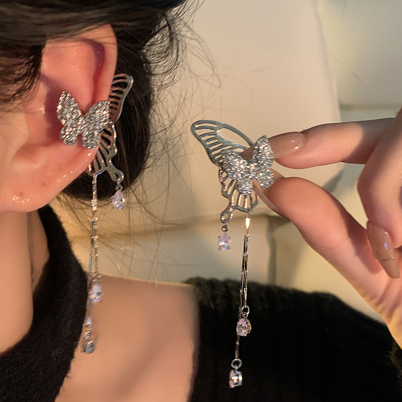 Sweet and cool butterfly tassel ear bone clips, a niche design for women without ear holes, new front and back round face earrings for 2024 Specification drawing