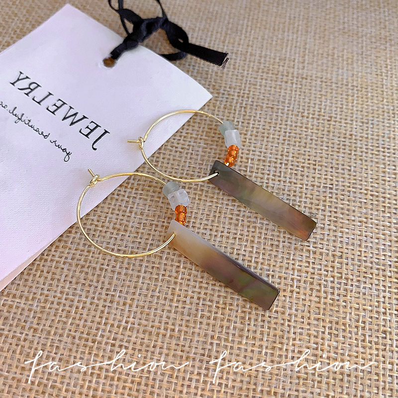 New Chinese-style circle earrings with a niche design sense, elegant and high-end retro style, exaggerated ear rings, ancient-style ear studs and earrings are bestsellers Specification drawing