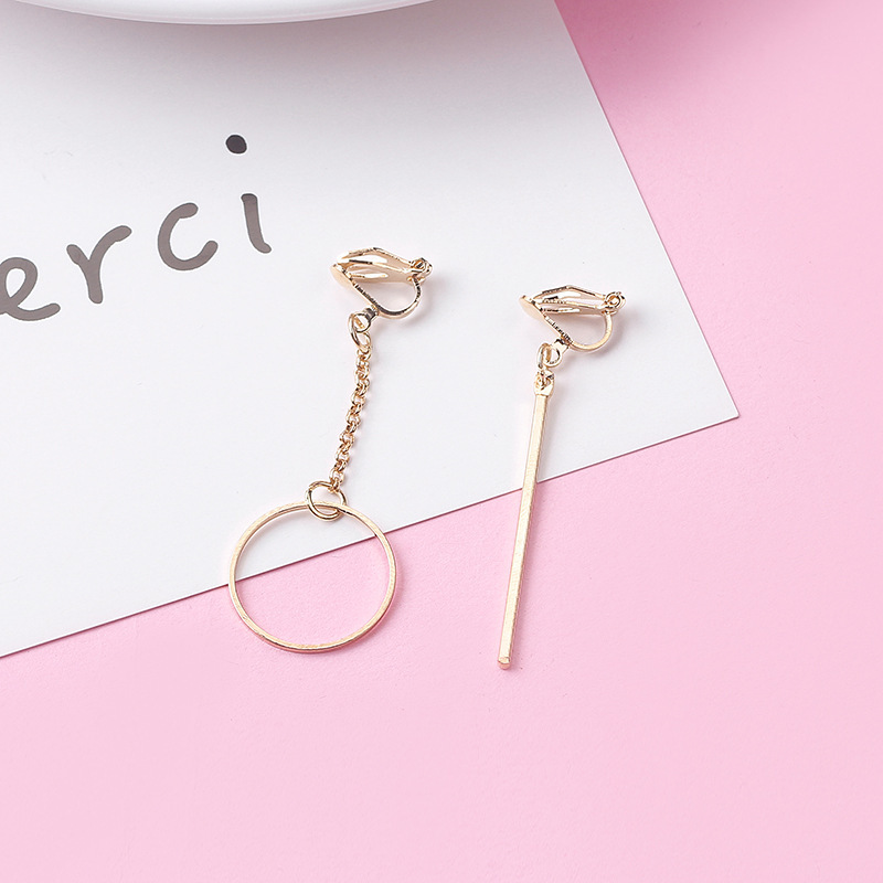 Korean-style asymmetrical star-shaped triangular geometric tassel earrings, a popular French minimalist style long ear clip for women Specification drawing