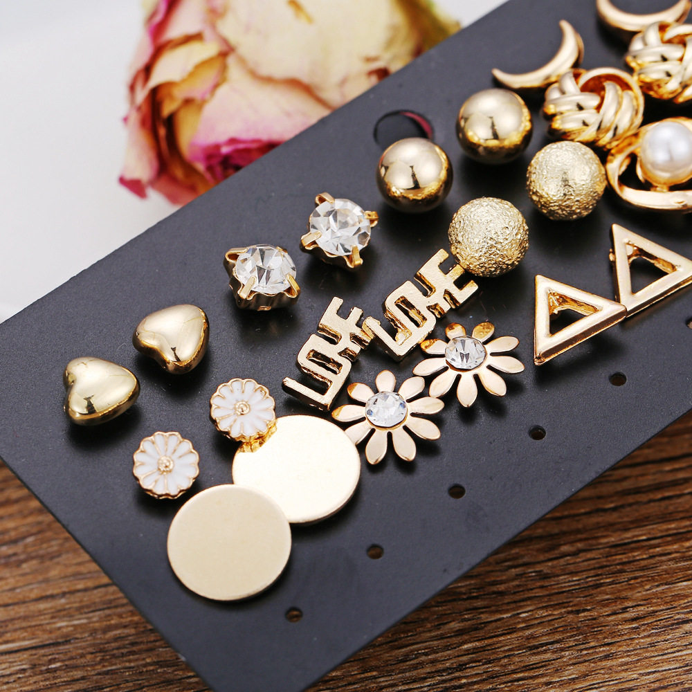 Wholesale of 14 pairs of creative and retro Daisy earrings featuring cross-border moon flowers and rhindiamond earrings from Europe and America Specification drawing