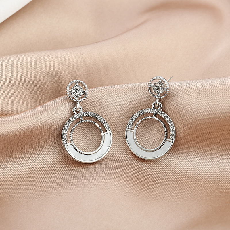 S925 silver needle, stylish and stylish, diamond-encruted round earrings, trendy and versatile earrings, Korean earrings Specification drawing