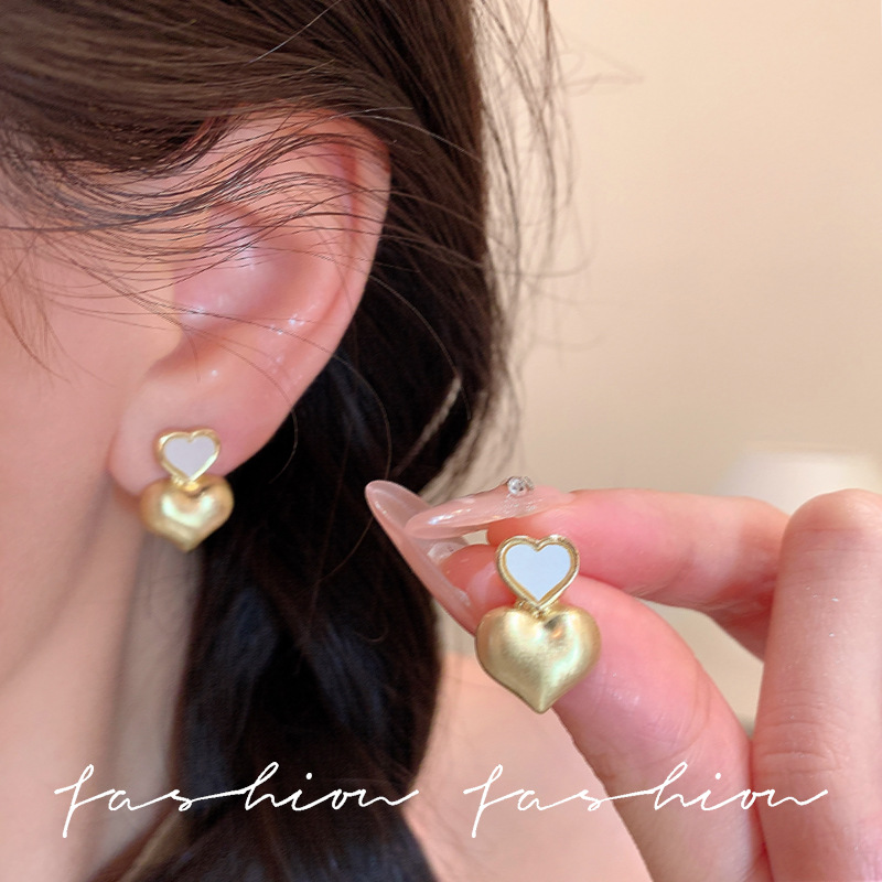 Frosted brushed metal heart-shaped earrings and stud earrings, with a cold and unique style, are fashionable and light luxury earrings from Japan and South Korea details Picture