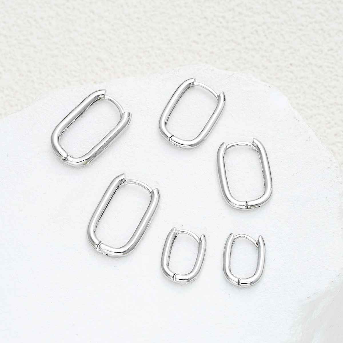 A set of 3-piece square copper ear buckles for cross-border trade in Europe and America, featuring geometric creativity and simplicity, is a bestseller for women on Amazon Specification drawing