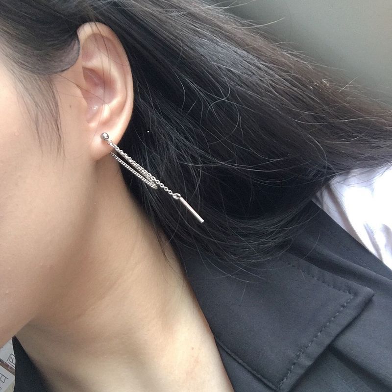 Korean-style lady tassel long earrings with chain metal texture Specification drawing