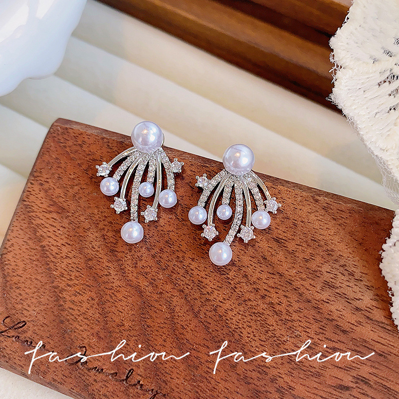 Silver firework pearl earrings with a light luxury and high-end feel, a new bestseller in 2025, French-style stud earrings, a niche ear accessory for women Specification drawing