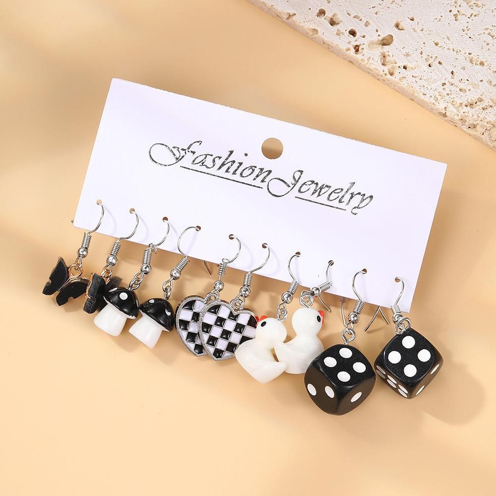 Wholesale of 5-piece cross-border fashion and creative black checkerboard pattern mushroom dice earrings and simple butterfly heart-shaped earrings Specification drawing