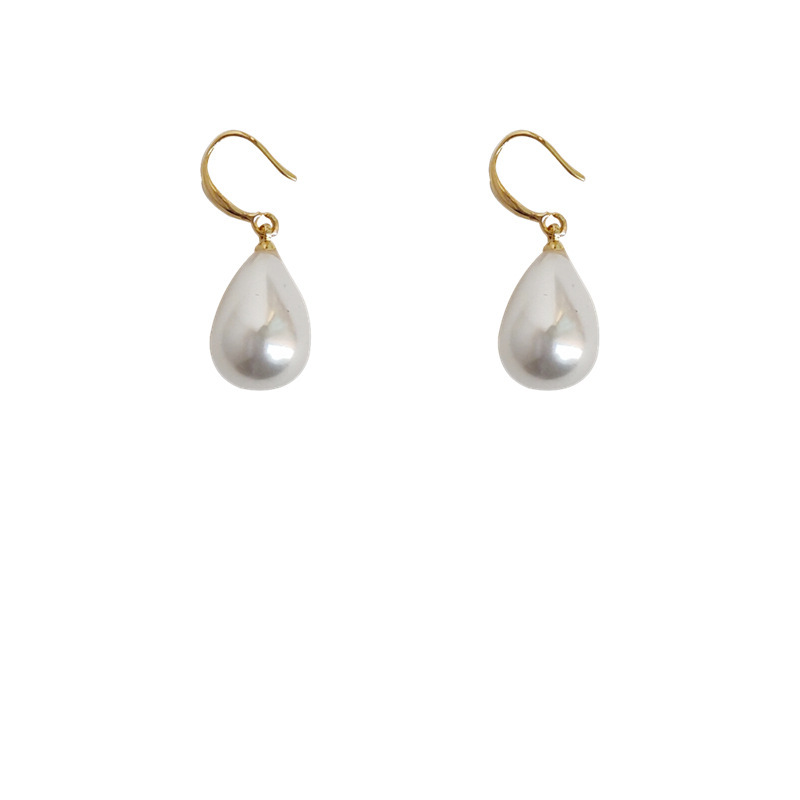 chao's gentle pearl teardrop earrings, high-gloss resin earrings from Japan and South Korea, are sweet and simple face-enhancing accessories Item Picture