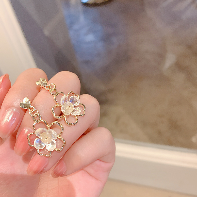 Forest-themed flower earrings, Instagram influencers, super ethereal and gentle temperament, stud earrings, high-end sense, fashionable and versatile earrings wholesale Specification drawing