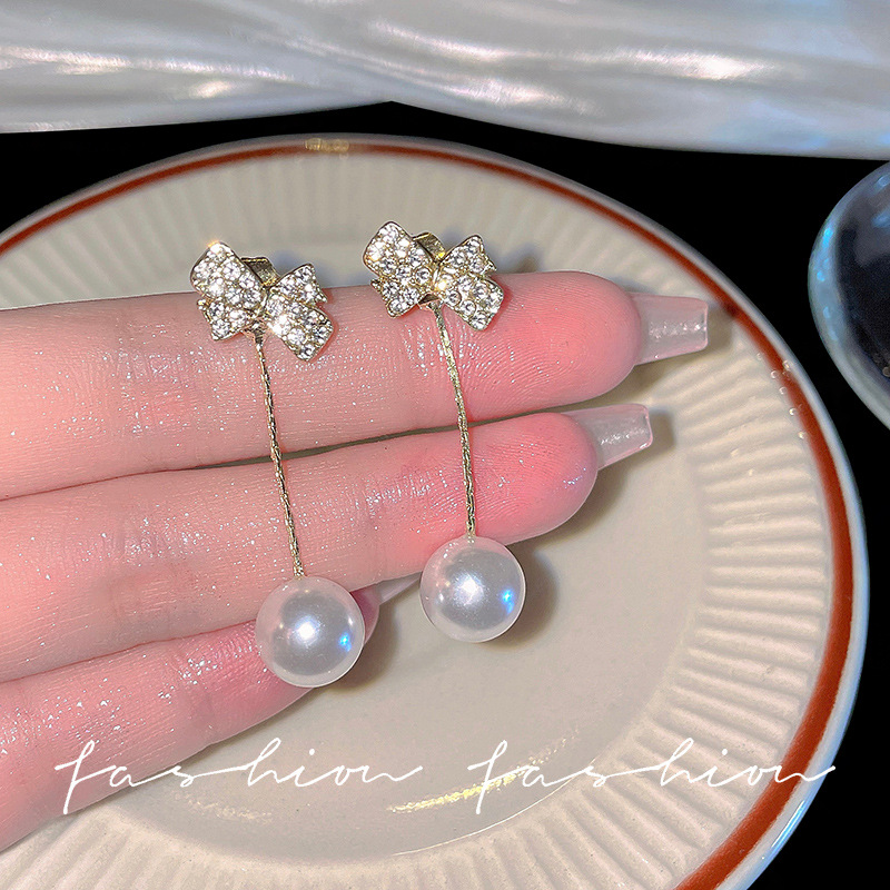 Bow tassel pearl earrings for women, s925 silver needle, elegant, fashionable and unique. Two pairs of high-end earrings and earrings for women full figure