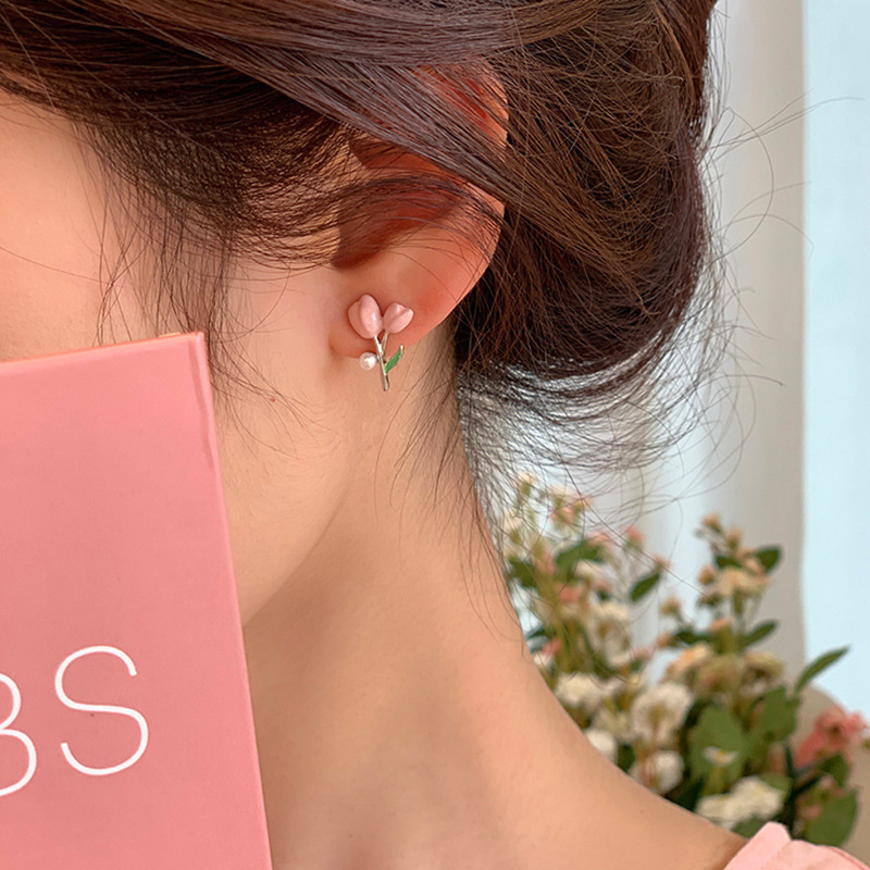 S925 Silver Needle pink tulip stud earrings for women, summer light luxury sweet earrings, niche design, fresh and trendy earrings details Picture