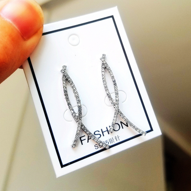 Korean version Dongdaemun earstud long cross fishline fishtail diamond-encruffled earrings, simple and elegant earline style details Picture