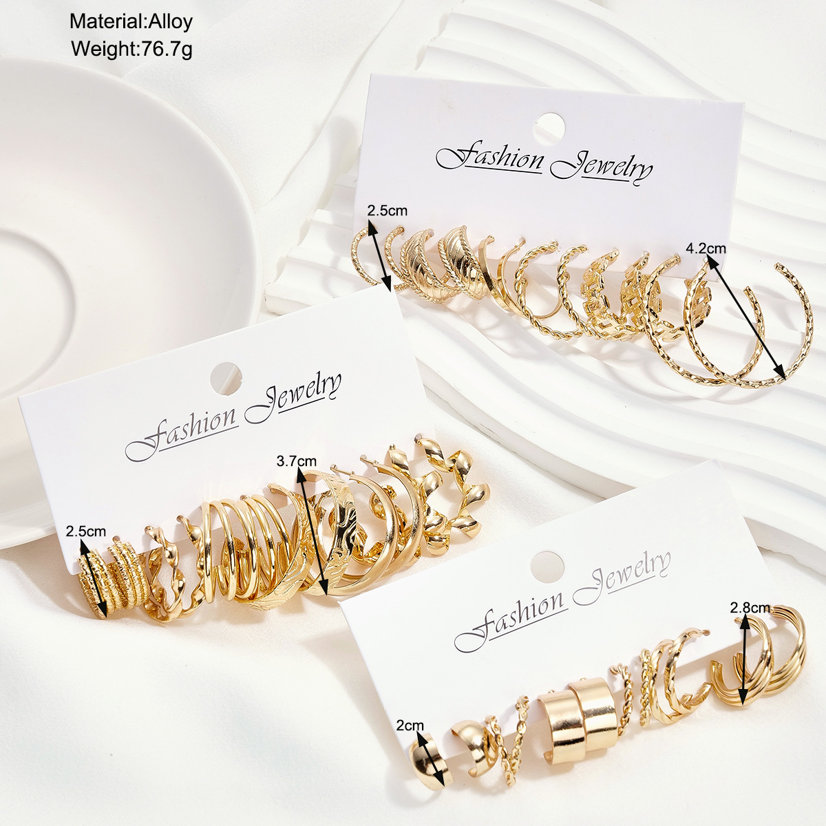 A new 18-piece set of personalized metal twisted chain spiral ear rings and geometric earrings from Europe and America details Picture