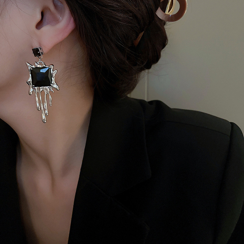 S925 Silver Needle diamond-encrusted square lava water drop earrings, a dark and stylish hip-hop girl stud stud accessory for women with a European and American personality details Picture