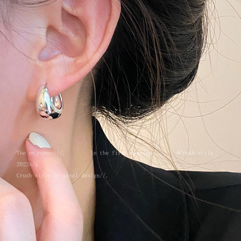 European and American style arc gold pigment ring ear earrings, high-end ins simple earrings for women, new trendy ear buckles and earrings in 2023 details Picture