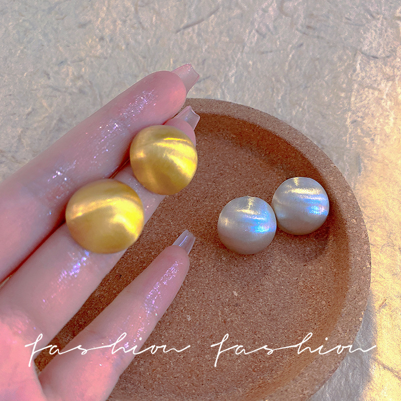 Frosted brushed golden bean stud earrings for women, Korean versatile earrings, 2023 new trendy and high-end style earrings Specification drawing