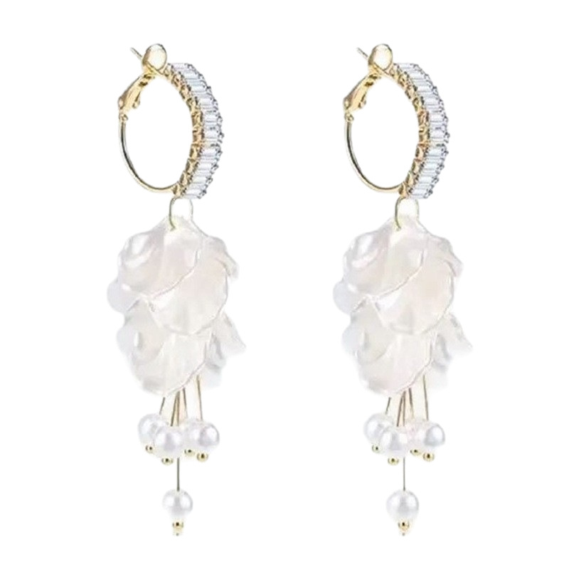 925 Silver Needle shell tassel Pearl earrings, a unique and high-end style, new Zircon stud earrings, versatile and elegant earrings for women Item Picture