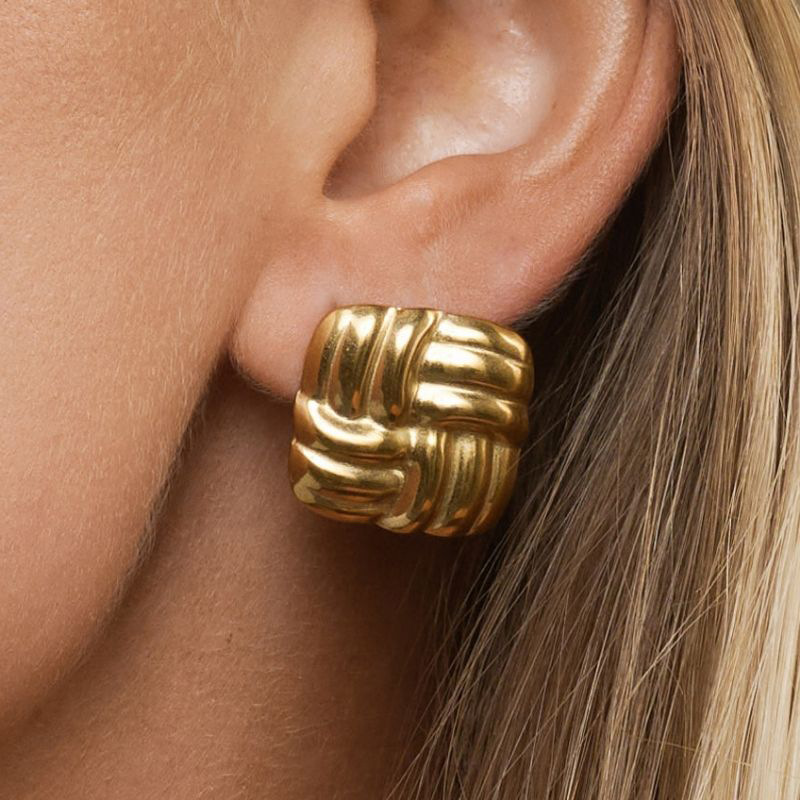 Cross-border European and American fashion golden square texture earrings, niche, individual, creative, high-end design sense, exquisite earrings full figure