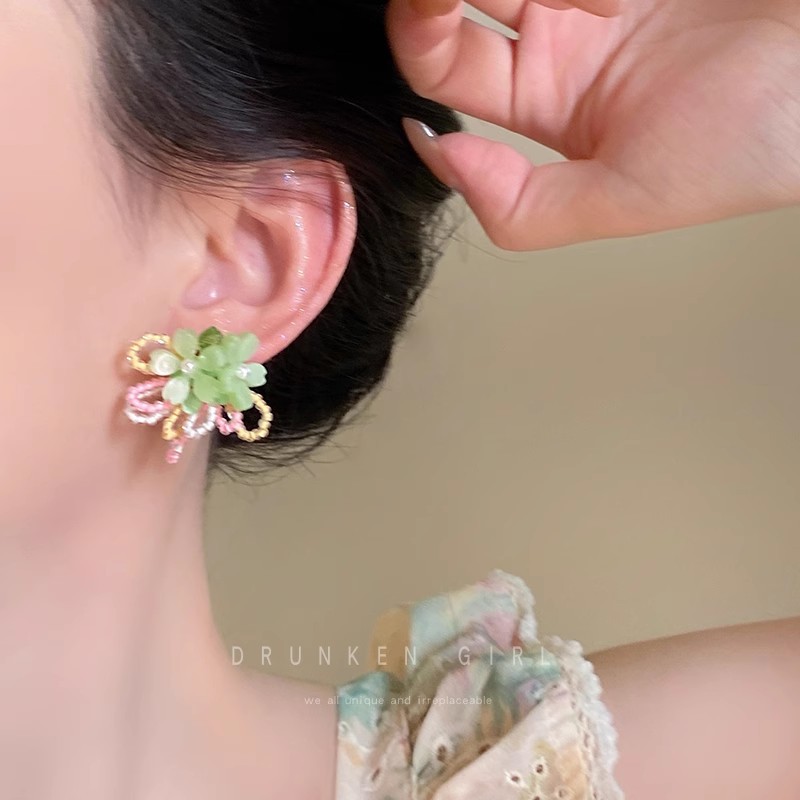Dopamine beaded romantic flower cluster earrings, summer colorful seaside vacation style, niche earrings, sweet and forested style Application Scenario