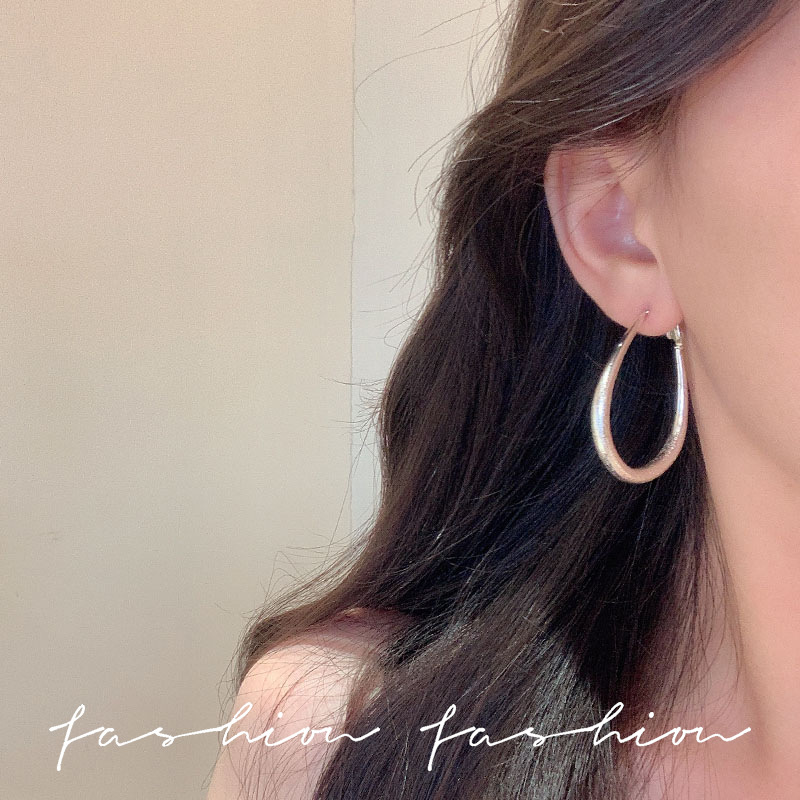 Korean-style high-end metal matte teardrop-shaped ear rings, ins European and American style, versatile for commuting, trendy stud earrings and ear buckles Specification drawing