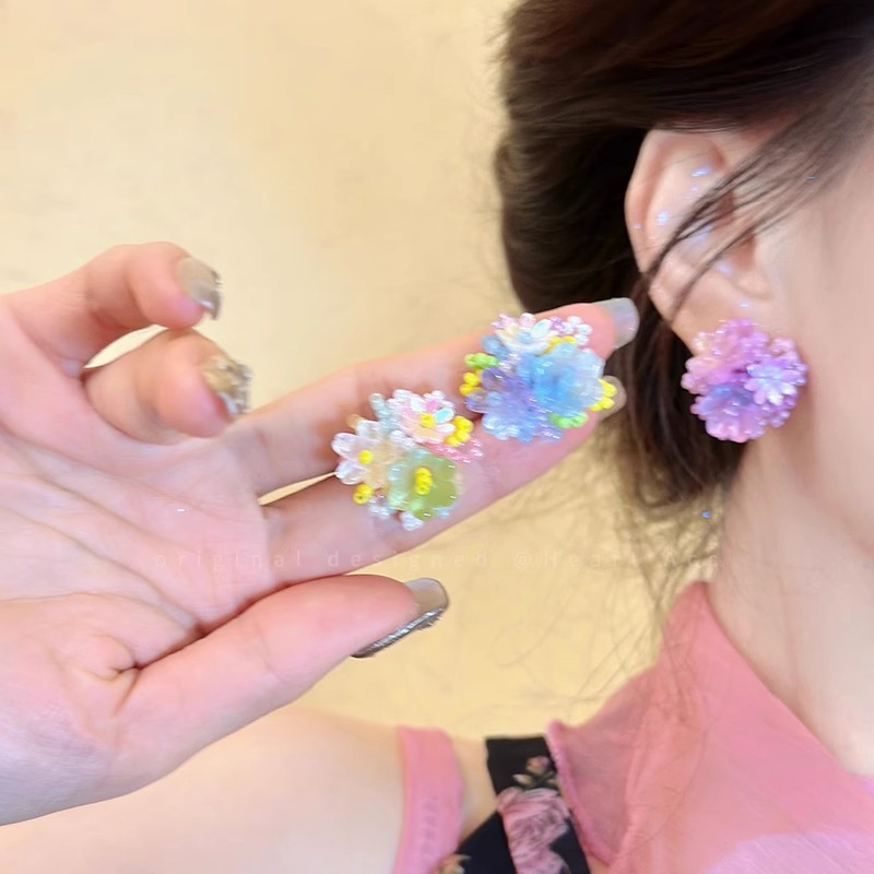 Summer dopamine colorful flower stud earrings for women, sweet atmosphere, versatile earrings, fashionable and elegant earrings full figure