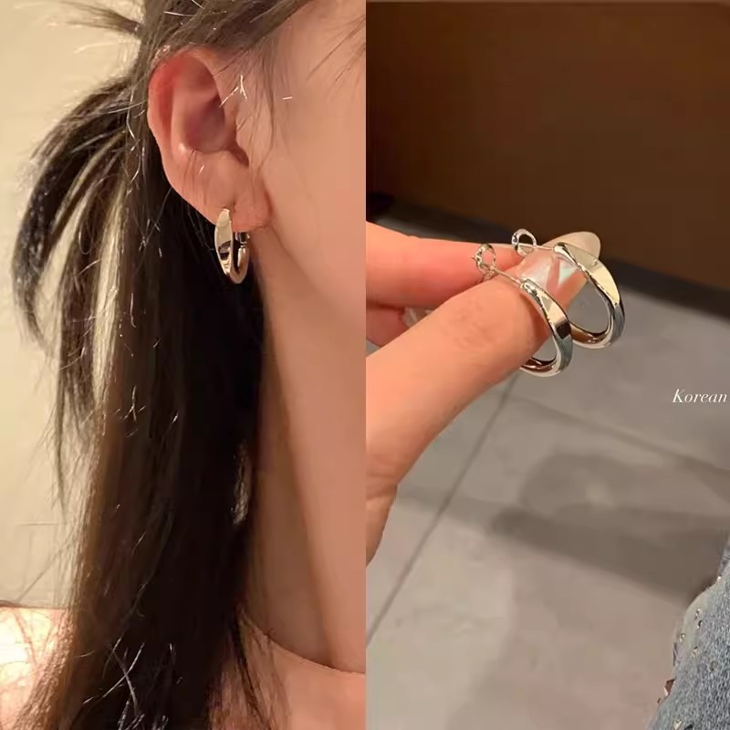 925 Silver Needle ins Cold Style Ear ring Earrings, sweet and cool bestsellers, ear studs, niche and unique, high-end ear buckles and earrings full figure