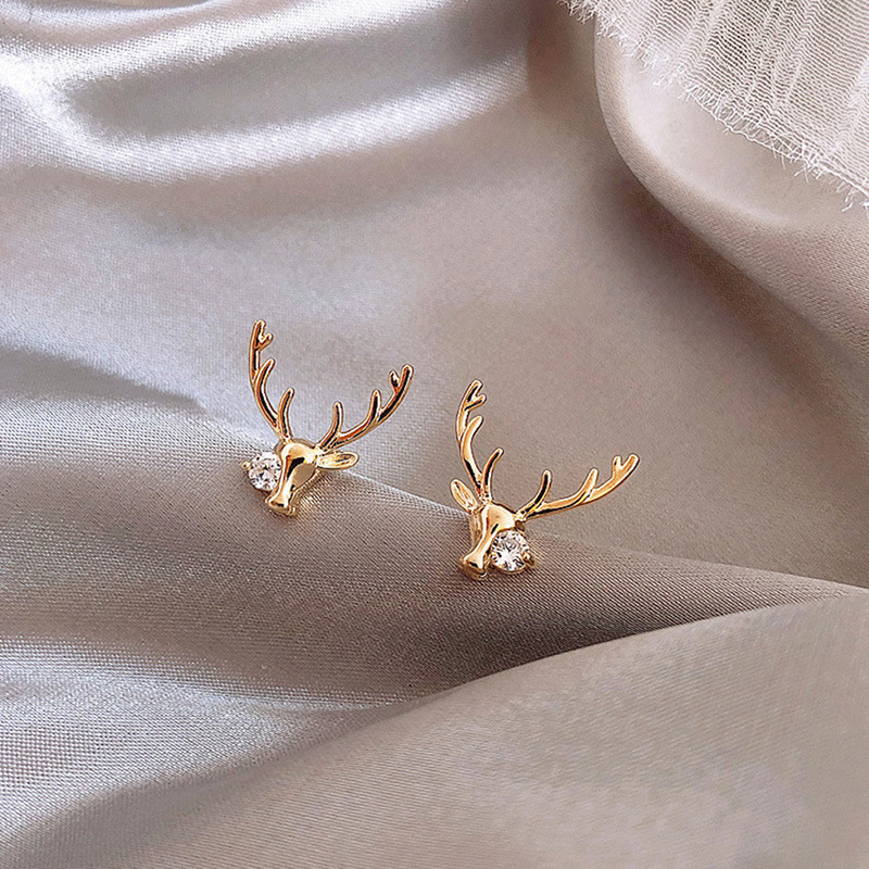 New European and American Christmas tree, old man snowflake, reindeer stud earrings, creative party, Christmas Eve and Christmas earrings details Picture