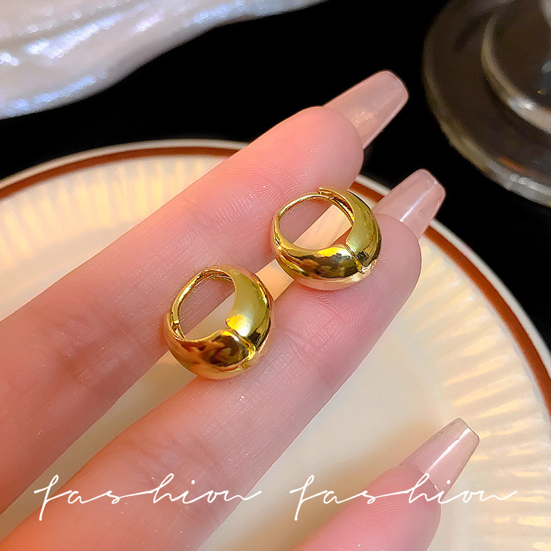 High-end waterdrop plain ring ear buckle women's 2025 new bestseller earrings, Korean-style round and square face daily versatile earrings details Picture