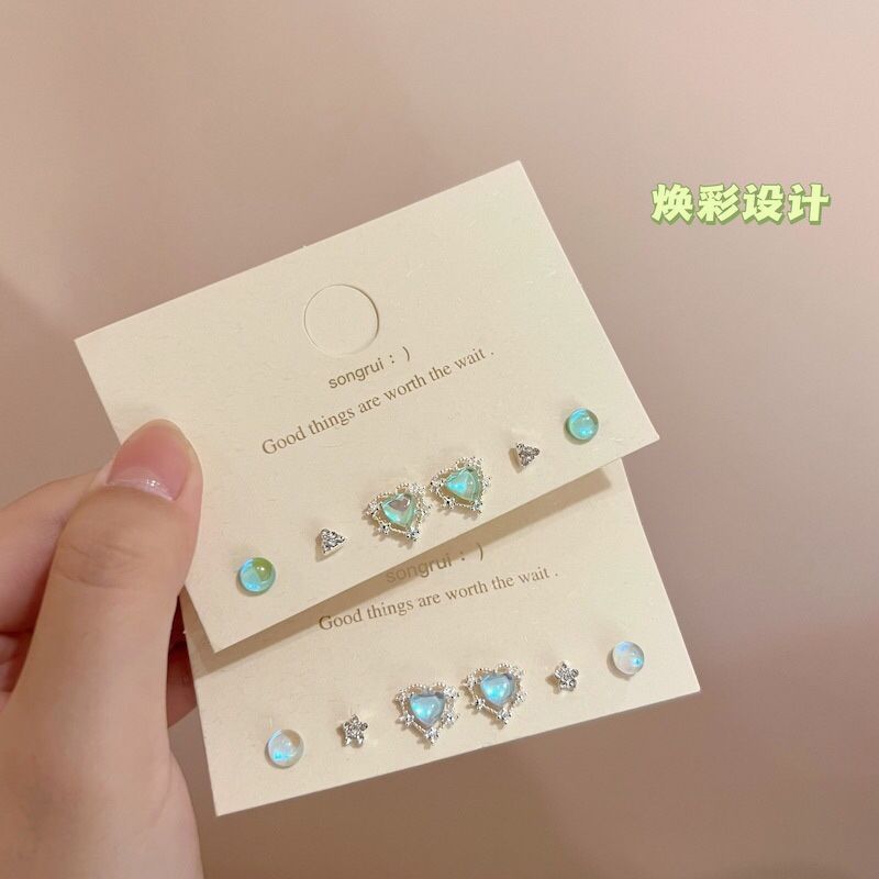 s925 Silver Needle Aurora Sparkling Heart-shaped Earrings Set, retro and niche design, 2022 New Trendy earrings and earrings full figure