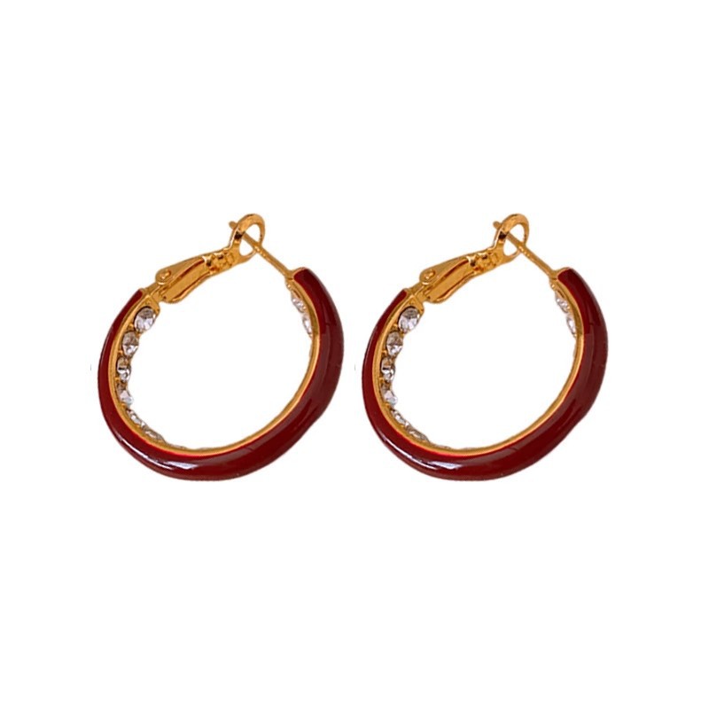 The black tea style Ankela red small ear ring, a niche design that makes the skin look fairer, retro earrings with a circle, high-end and exquisite earrings and stud earrings Item Picture