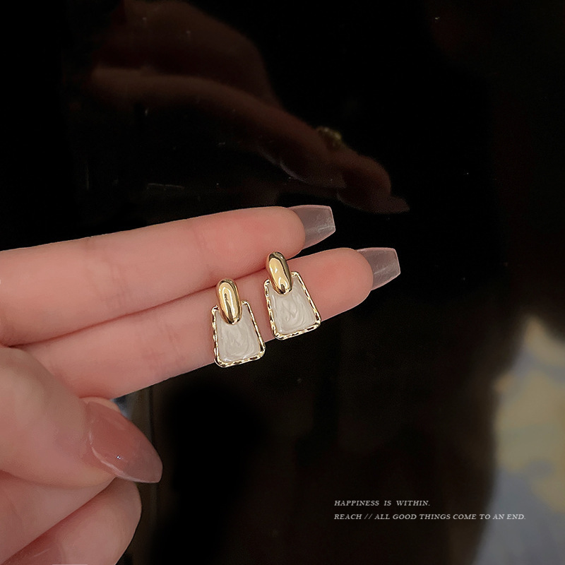 Ins-style simple and retro oil-dripping geometric stud earrings for women, Korean style, niche design sense earrings, 925 silver needle earrings details Picture