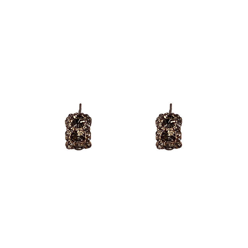 925 Silver Needle Black and white Zircon stud earrings, a unique, light luxury and high-end look. C-shaped, exquisite, simple and versatile earrings Item Picture