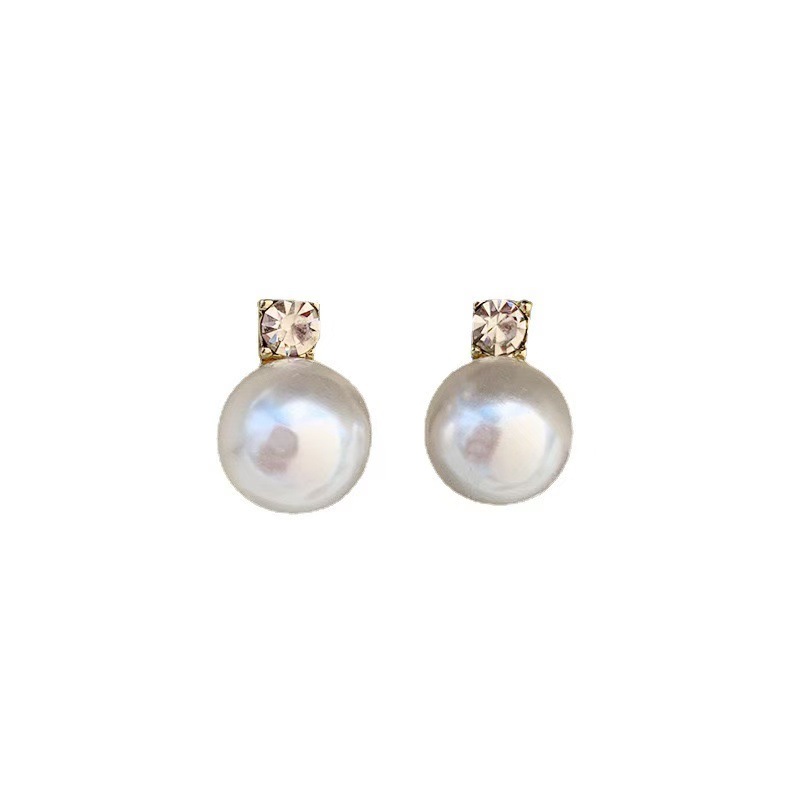 French high-end elegance, sparkling diamond pearl stud earrings, women's light luxury, fashionable and elegant stud earrings, simple, unique and versatile earrings Item Picture