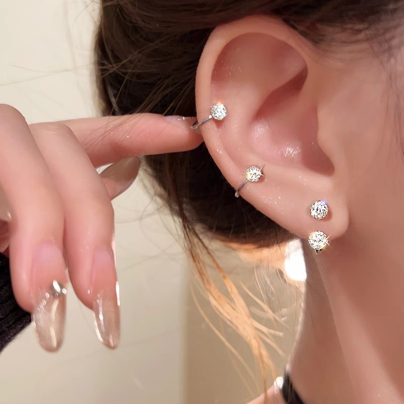 Super sparkling ear bone nails for women, no need to remove them when sleeping. Double-head twist-off horseshoe-shaped two-ring, a niche design, small titanium steel earrings details Picture
