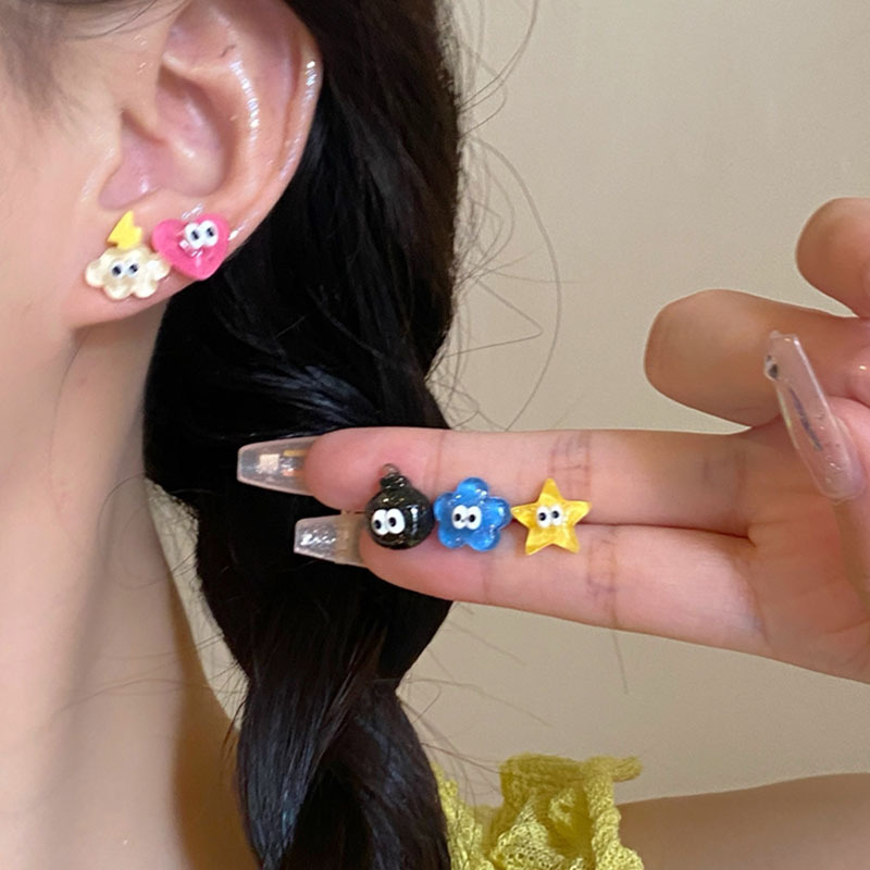 Five-piece set of flower star stud earrings for girls, cute and quirky cloud heart earrings, small, exquisite and unique design earrings Specification drawing