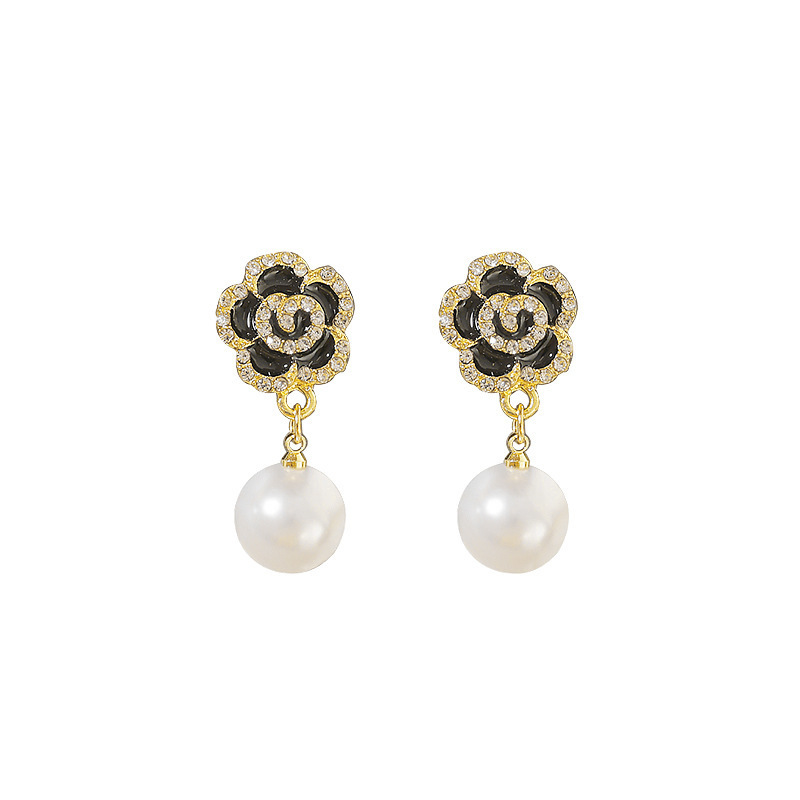 Korean black rose pearl flower, elegant and grand, three-dimensional petal stud, female ear stud Item Picture