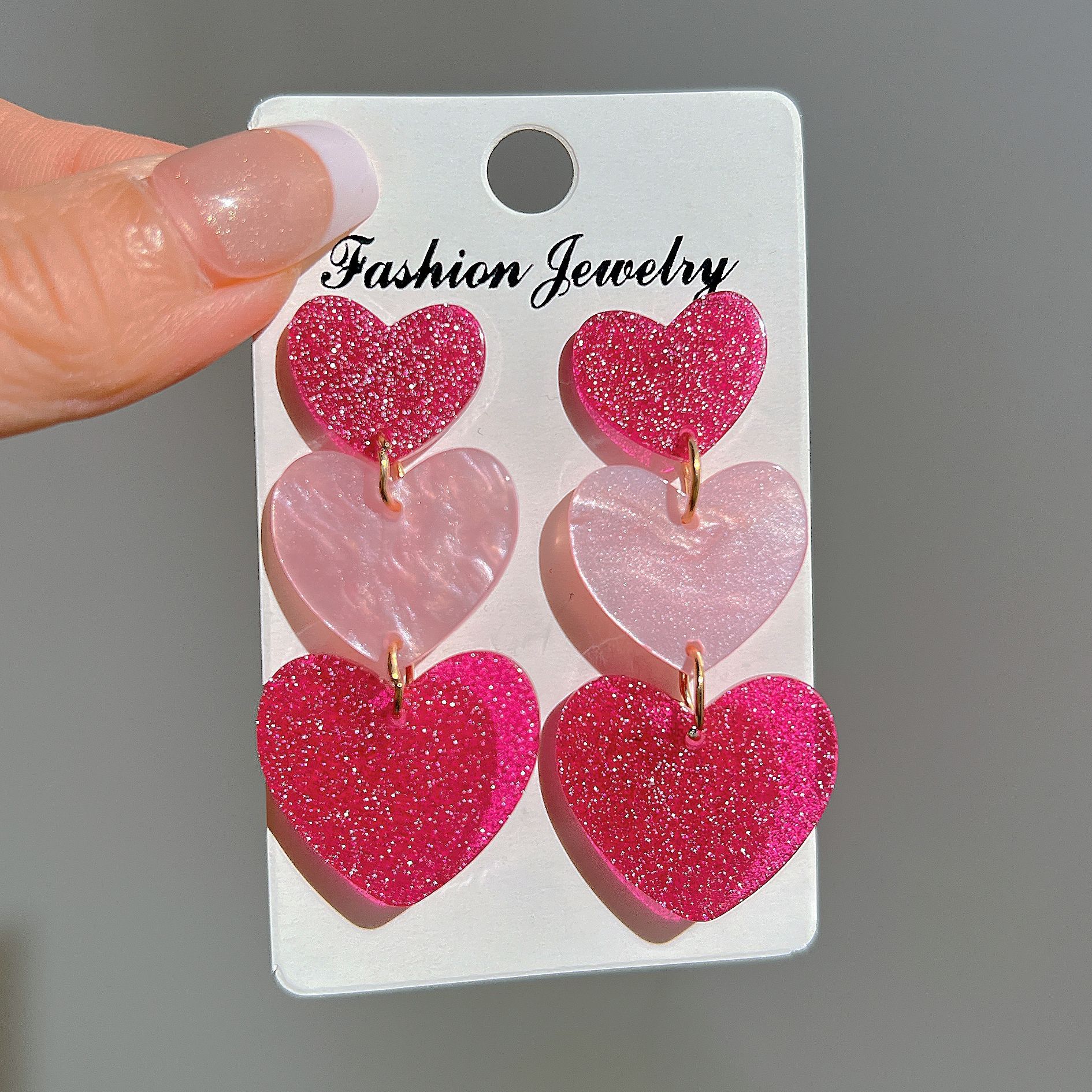 Cross-border best-selling Barbie pink three-layer heart-shaped heart earrings, simple pendant, acrylic texture dopamine earrings Specification drawing