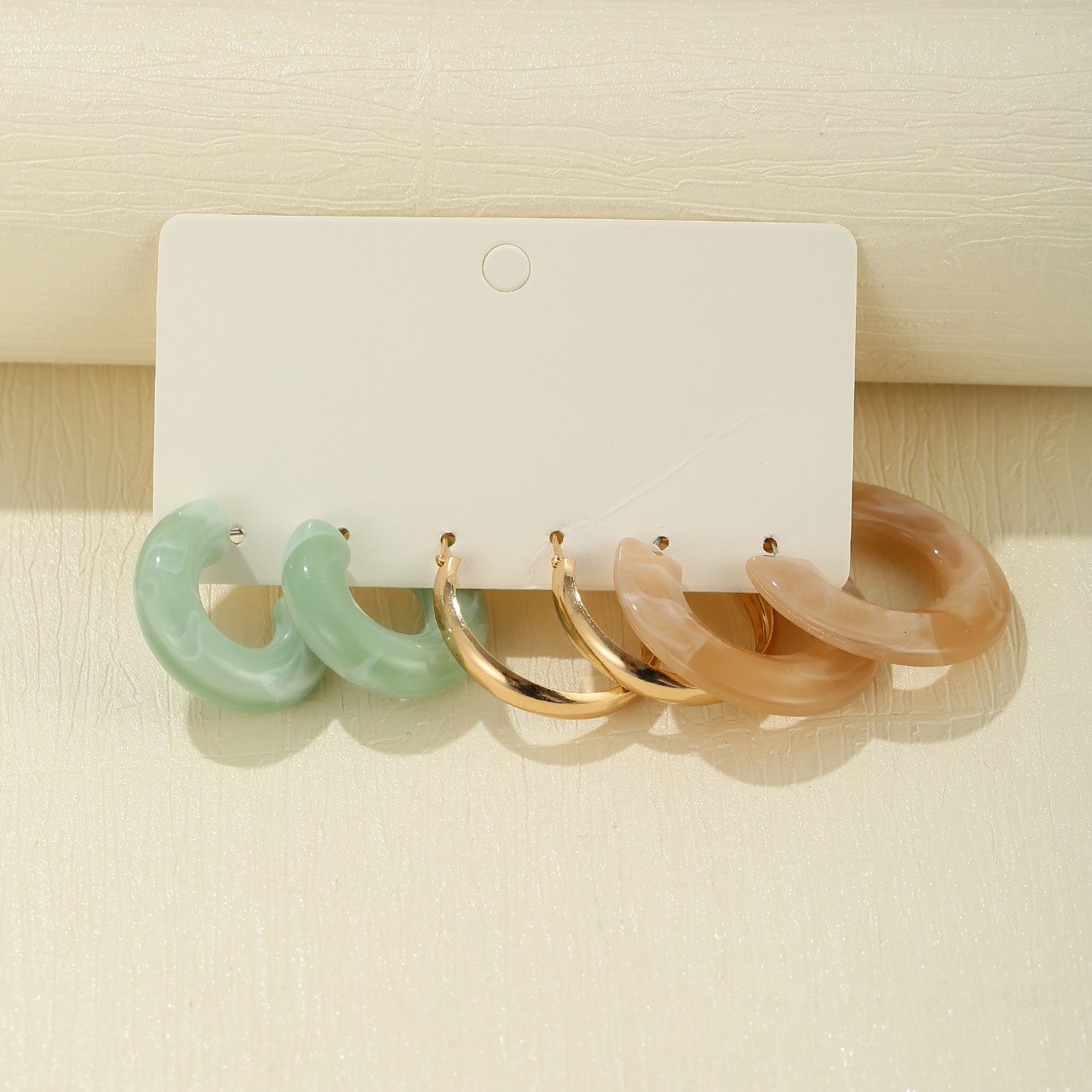 Han Zhishang European and American Acetic Acid Sheet Earring Set of 3 pairs, creative new retro C-shaped letter alloy earrings details Picture
