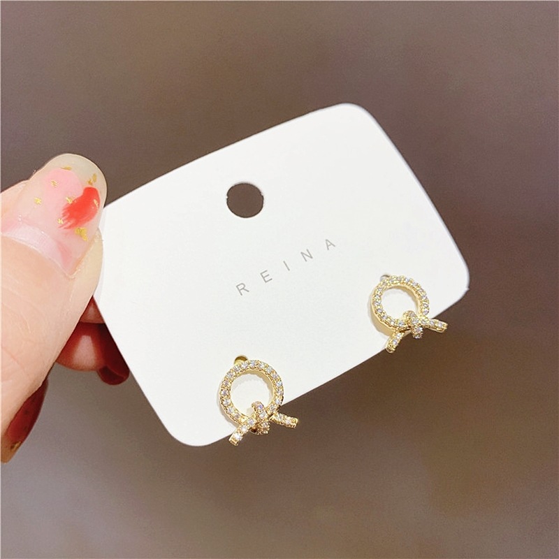 Korean Dongdaemun S925 silver needle simple water diamond small circle cross stud earrings, individual and elegant girl earrings details Picture