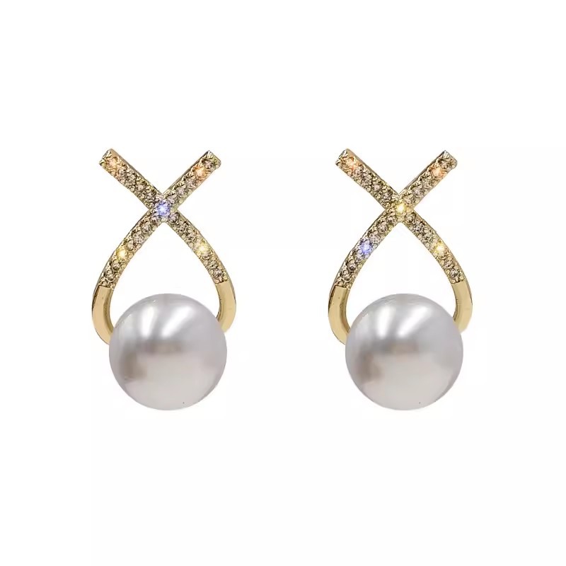 French diamond-encrusted crossed pearl stud earrings for women, a niche high-end and light luxury look. 925 silver needle, a popular online ear accessory wholesale Item Picture